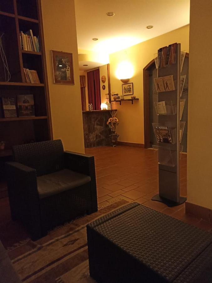 Locanda Di Eolo Vaglio di Basilicata Exteriör bild